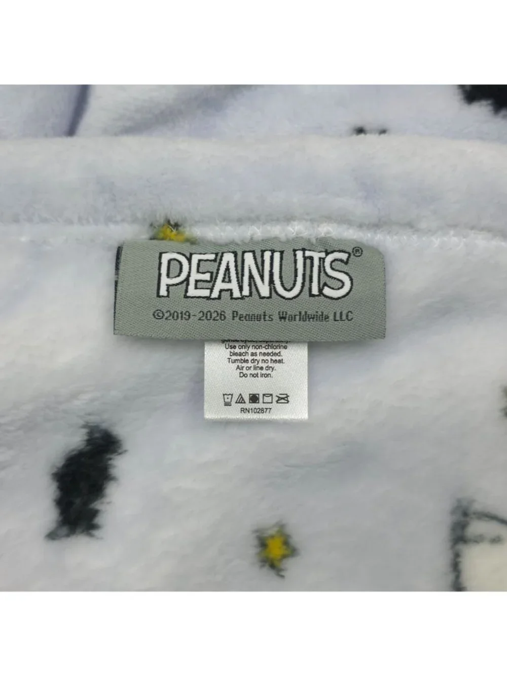 Peanuts Snoopy Halloween Velvetloft Throw Blanket 60